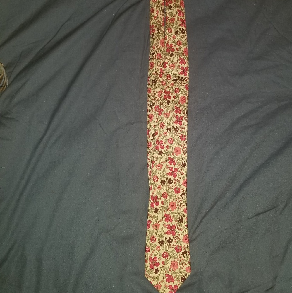 Neck tie